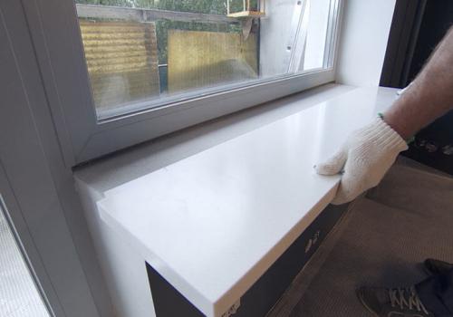 Установили ПВХ подоконник для пластикового окна
